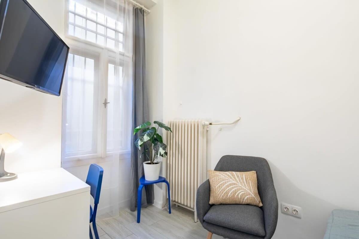 Central Room For Solo Traveller Budapest Exterior foto