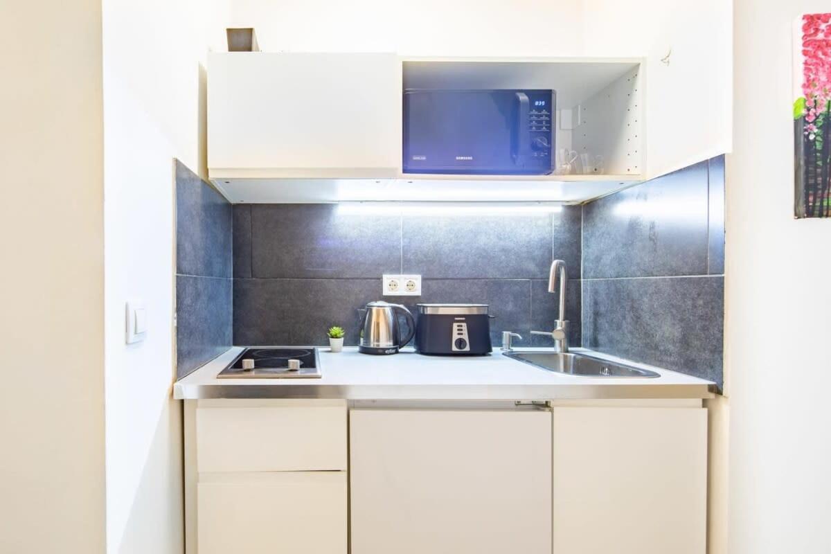 Central Room For Solo Traveller Budapest Exterior foto